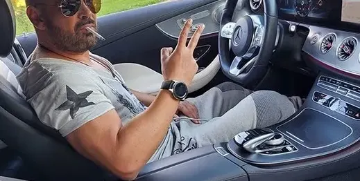 Ванко 1 се завърна с гръм и трясък, похвали се с луксозно возило за 150 бона