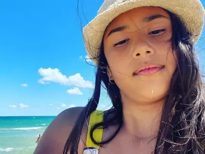 Вижте порасналата щерка на Чочо Попйорданов (Малката Катя неразделна с щерката на Иван Ласкин - Снимки)