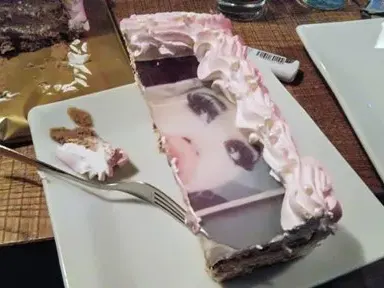 Вирусът не плаши БГ Барби! Пожела си силиконови бомби за ЧРД (СНИМКИ)