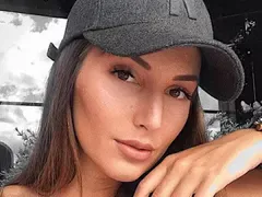 Алекс Петканова се пусна по бельо и накара последователите си да мечтаят (Гореща снимка)