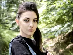 Сашо Диков направил Диана от „Фермата” журналистка