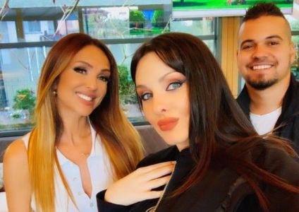 Глория и гаджето на Симона най-сетне се помириха! Певицата прие избора на щерка си