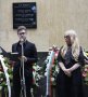 Държат Муки да не падне от вълнение