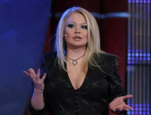 Ани Михайлова остана без работа