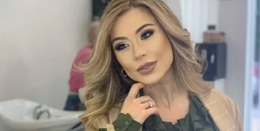 Ася Капчикова супер яка мацка и в кухнята (ФОТО В Галерията)