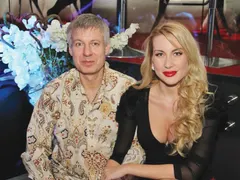 Бившият на Антония Петрова НЕГЛИЖЕ из София! (Снимки по-долу)