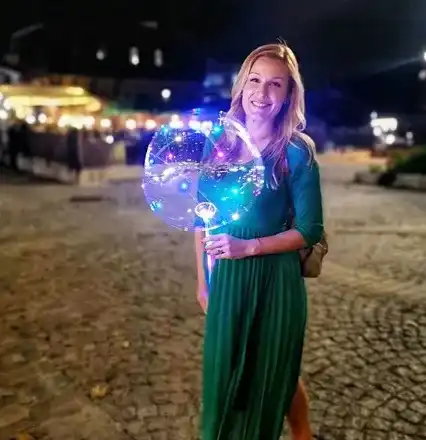 Бременната жена на Венелин Петков излиза в майчинство, предава щафетата на Елена Яръмова