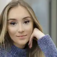 Дара Екимова пропищя от козметика