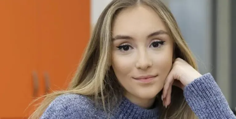 Дара Екимова пропищя от козметика