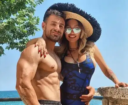 Джулиана Гани изхвърли брачната си халка