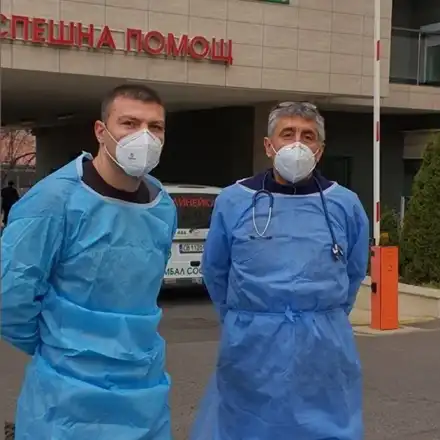 Доброволецът в битката с вируса Тервел Пулев: Борбата с COVID-19 стана по-тежка