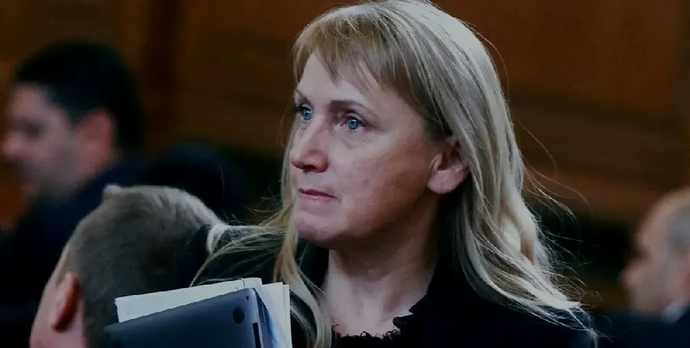 Елена Йончева ипотекира палата си в Красно село (Журналистката с кредит и в Брюксел)