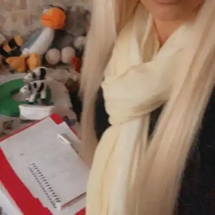 Фолк певица стана детска учителка