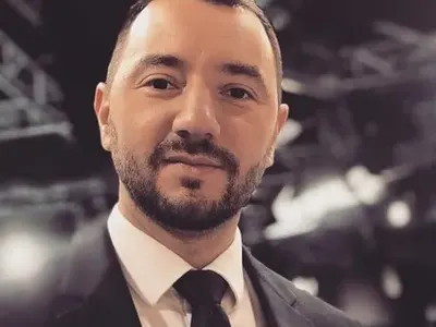 Хекимян се боцка с ботокс, водещият се подмлади за 600 лв.