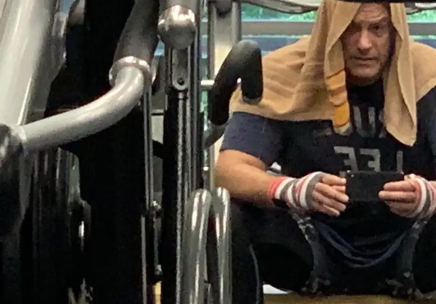 Къде изчезна Юксел? Бившата жена на водещия прибра дъщеря им в Сърбия