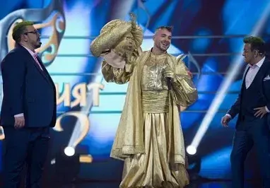 Кристиан Кирилов грачил без пари в „Маскираният певец” (Пишман актьорът прибирал хонорарите от участия на жена си Джулия)