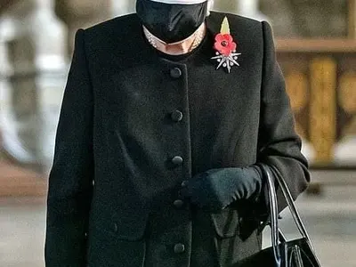 Лорд Евгени Минчев: Модата на Алекс и Азис, като в турски сериал, забранената блузка на Рачков- бързо в пенсия… и още + СНИМКИ