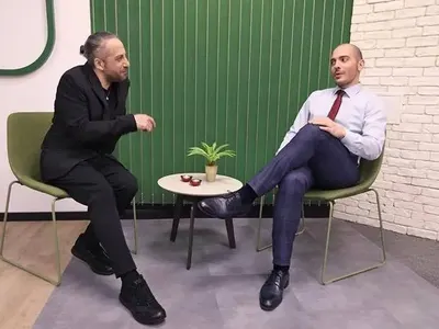 Лорд Евгени Минчев отсече: Ретроградни щрихи в облеченото от Деси Цонева, Джанаварова потопена в сос Пикасо и още +СНИМКИ