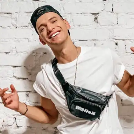 Менте Балан изнудва за пари от  фалшив профил