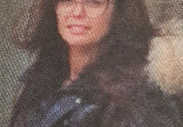 Папарашки удар: Преслава сложи диоптри и заприлича на лелка