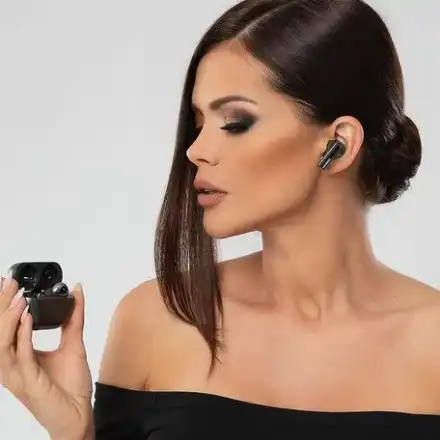 Преслава заряза микрофона и стана модел