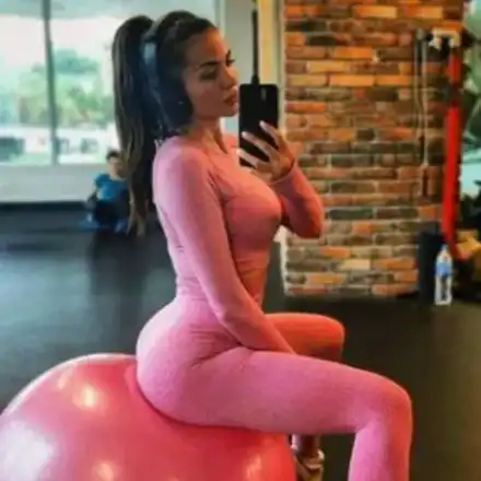 Райна: От 10 години ми слагат безплатен силикон