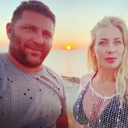 Съсед дере колите на Антония Петрова и мъжа й (Миската пропищя от комшийския тормоз - Фото)