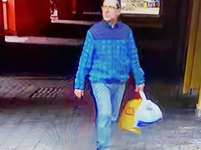 Съсед дере колите на Антония Петрова и мъжа й (Миската пропищя от комшийския тормоз - Фото)