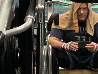 Сензационно! Юксел Кадриев върти тайна любов със сексапилна гъркиня (Пикантни разкрития)