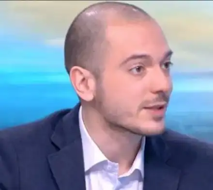 Ще оцелее ли Цитиридис, който не оправда очакванията на bTV? (Пишман комикът с окастрена заплата и едно предаване седмично)