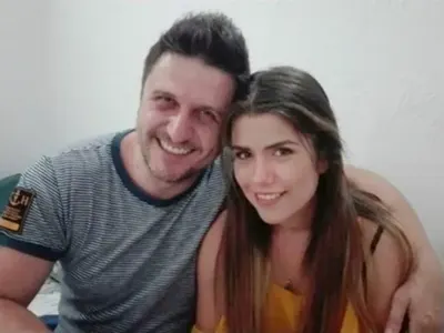 Щерката на Блатечки гледа сина му от Диляна Попова