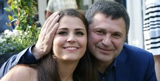 Щерката на Милен Цветков на стаж в Ливан (Вижте за какво ще използва обезщетението за смъртта на баща си)