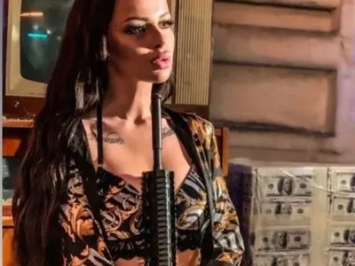 След раздялата с гаджето си: Сузанита мина на левия бряг