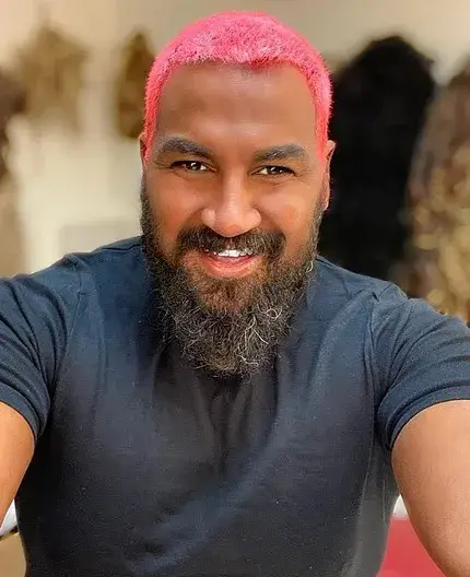 Смешко! Азис пак се сравни с Мадона