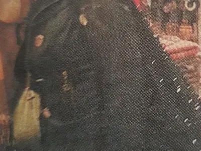 Смях! Това го може само Софка: Певицата се пази от коронавируса с маска-брада (Папарашки снимки)