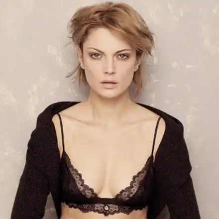 Теодора Духовникова стана блондинка