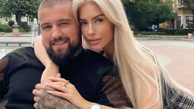 Тита: Получавам неприлични предложения, но имам сериозно гадже и съм щастлива!