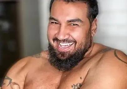 Вижте с кого заживя Азис