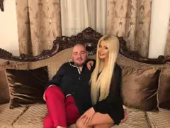 Гущерови заживяха в нова къща, плеймейтката не кърми заради импланти