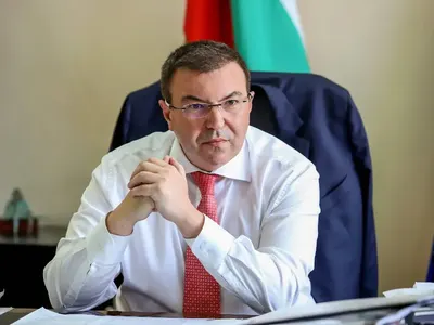 Здравният министър Костадин Ангелов люби гимнастичка