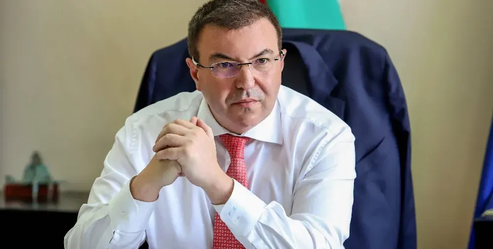Здравният министър Костадин Ангелов люби гимнастичка