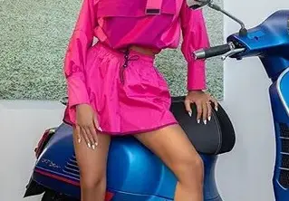 Златка Райкова си удължава краката с 10 см