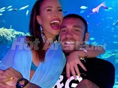 Звезди биха шут на любовта: ММА боец заряза Гери-Никол заради по-яка, Сузанита сменена с гореща гърла и още…