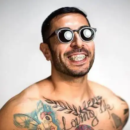 100 Кила: Умирам от скука, пишете!