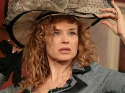 Аня Пенчева стана баба на трети внук, натиска Петя и  за внучка