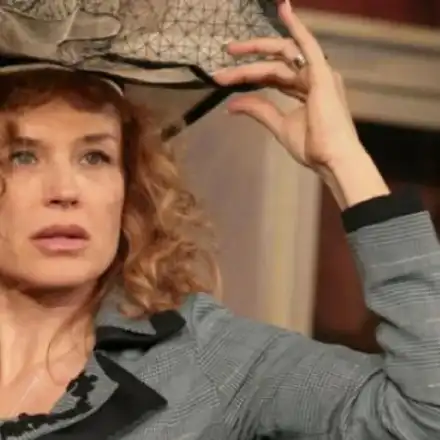 Аня Пенчева стана баба на трети внук, натиска Петя и  за внучка