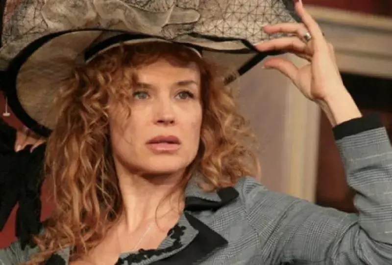 Аня Пенчева стана баба на трети внук, натиска Петя и  за внучка