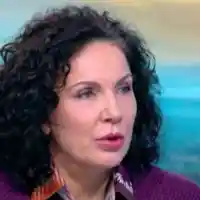 Антония Първанова се бетонира с ботокс