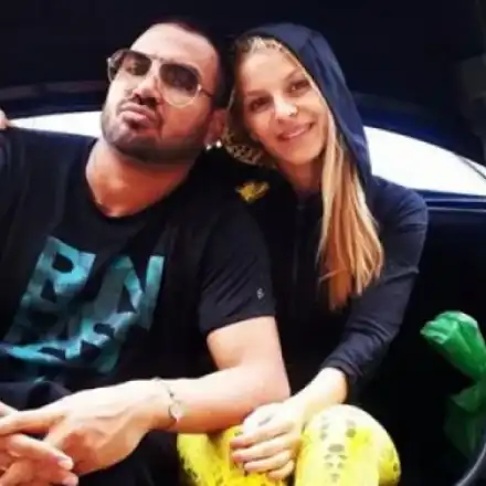 Азис и ДесиСлава с концерт в Китай