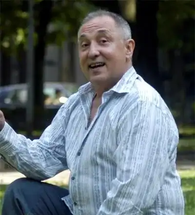 Бате Енчо търси работа като шлосер